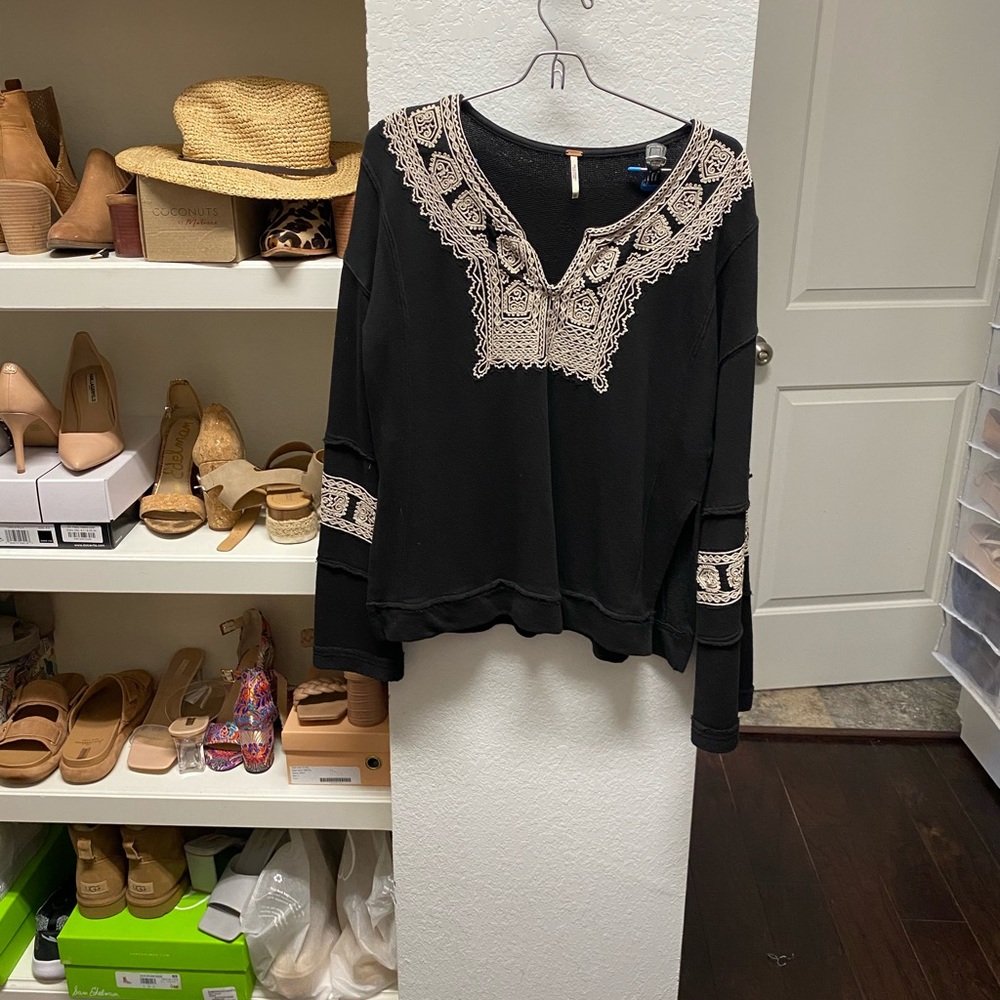 Free People sweat shirt